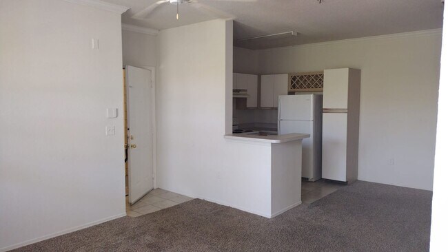 Foto del edificio - 2 Bed/1 Bath Apartment within Madison at M...