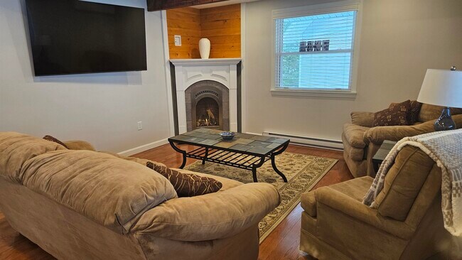 Foto del edificio - 1330 Lake St