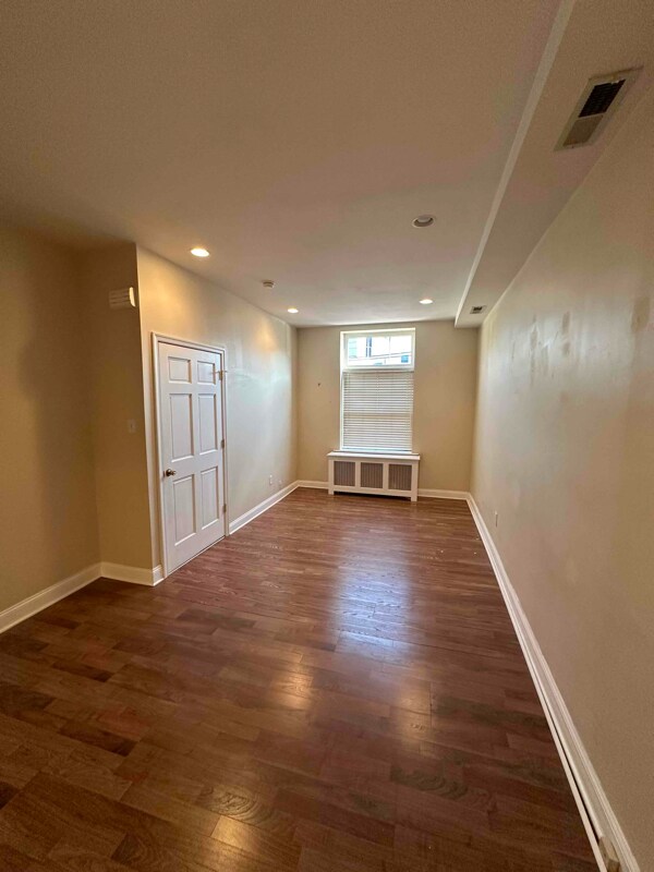 Foto del edificio - 1625 W Porter St