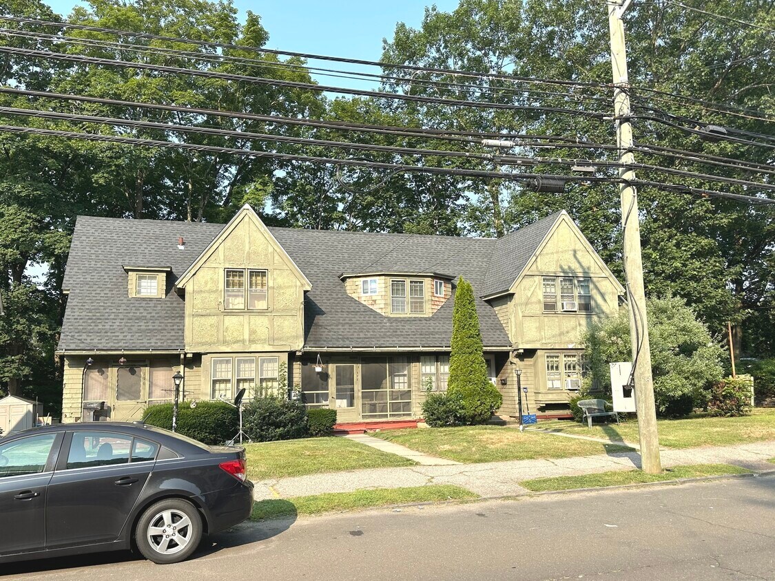Foto principal - 118 Hawthorne Ave