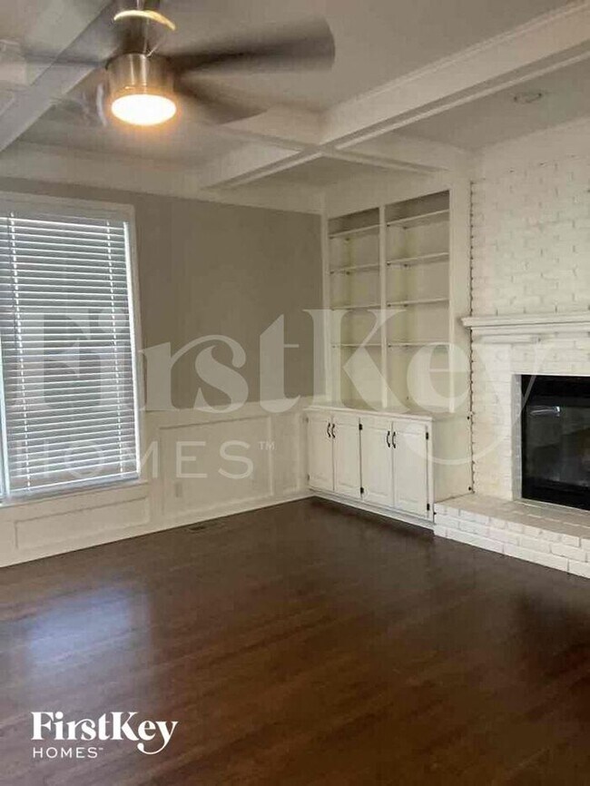 Foto del edificio - 8533 N Overland Dr