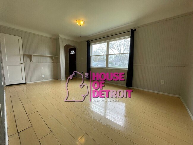 Building Photo - 3 BEDROOM | 1 BATH | FREE PRE SCREEN