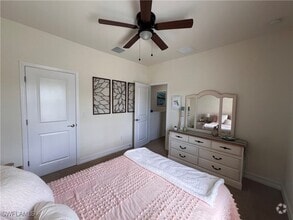 Building Photo - 9470 Sardinia Way