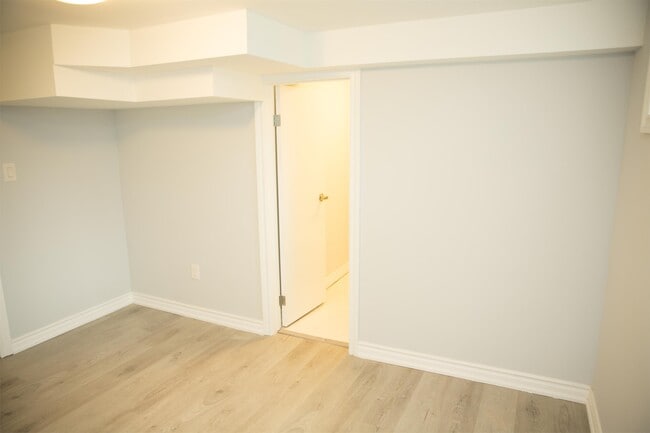 Building Photo - 14 Castille Ave