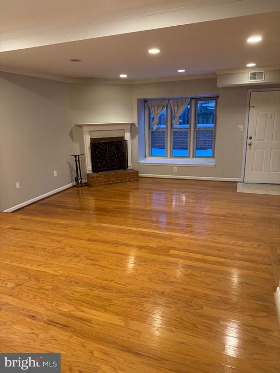 Foto del edificio - 2540 Fairfax Dr