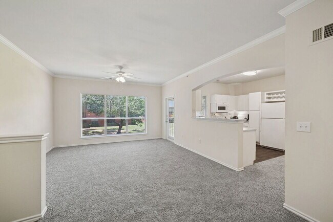 Foto del edificio - South Garrison Road, Corinth, TX 76210 - 2 BR 2 BA condo