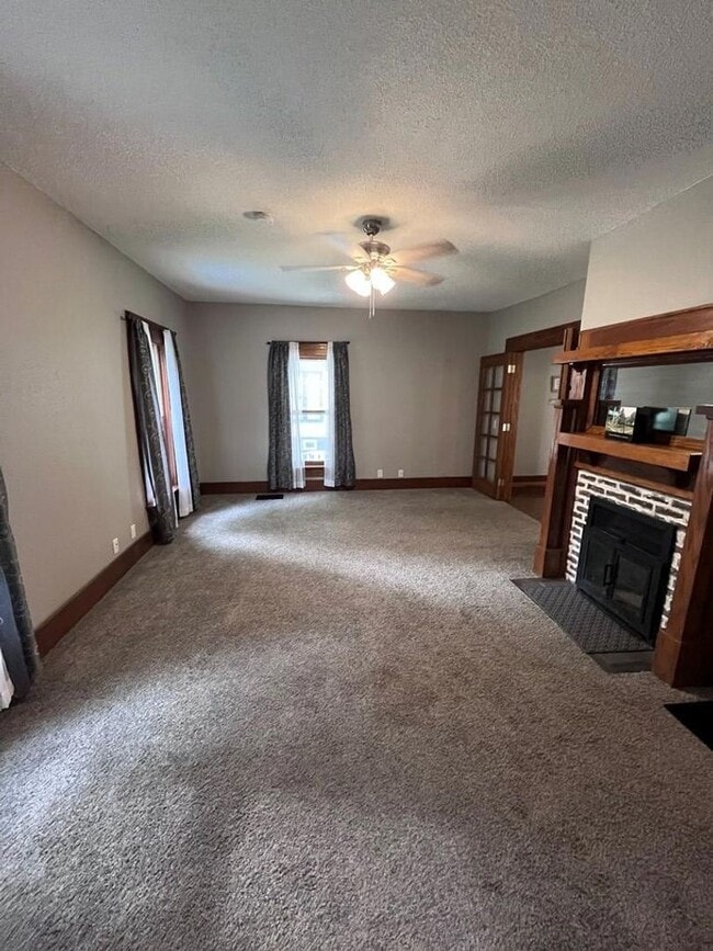 Foto del edificio - 4B/2B Home in Webster City $1,695.00