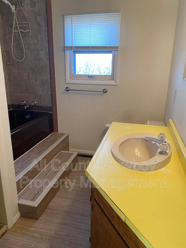 Foto del edificio - 4631 Oriole Ln