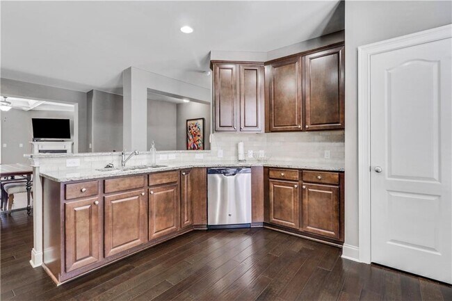 Foto del edificio - 5084 Whiteoak Terrace SE