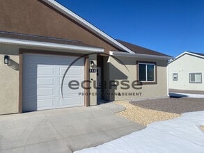 Building Photo - 511 Crestone Ave