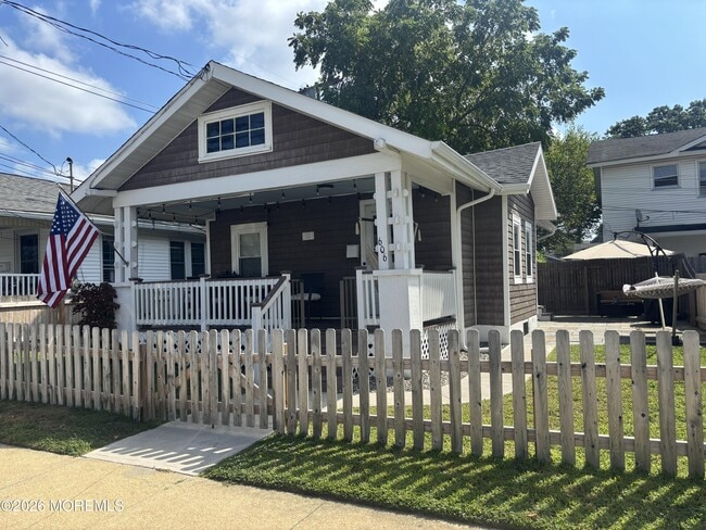 Building Photo - 606 Hammond Ave