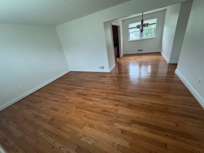Foto del edificio - 12720 Feldon St