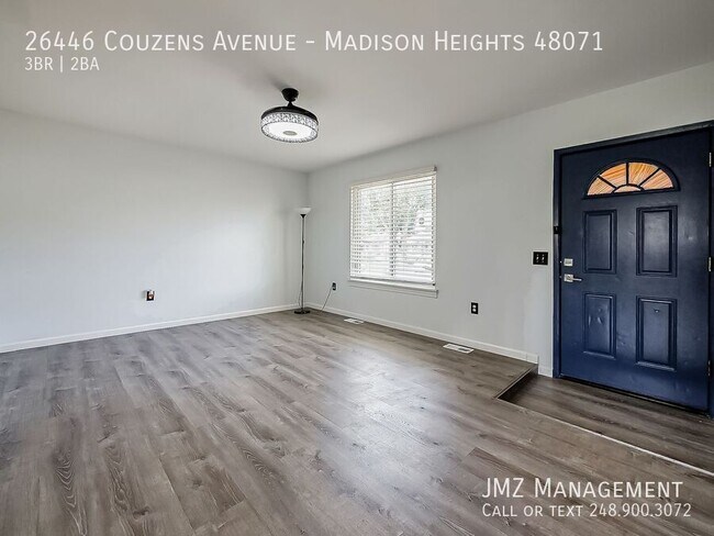 Foto del edificio - 26446 Couzens Ave
