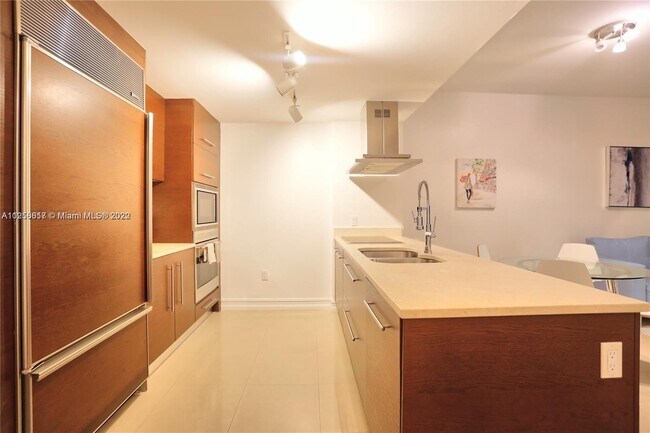 Foto del edificio - 485 Brickell Ave