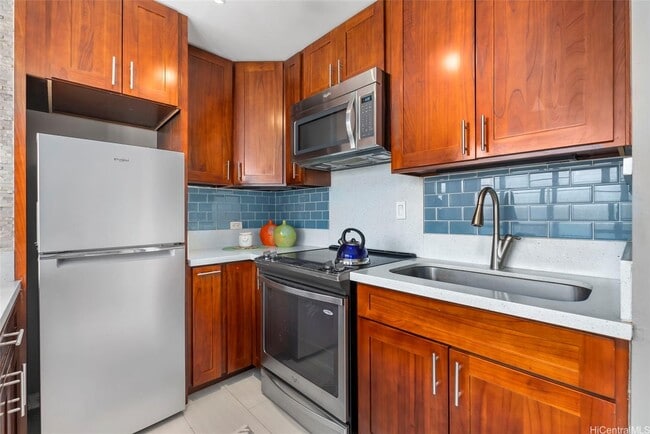 Building Photo - 757 Kinalau Pl