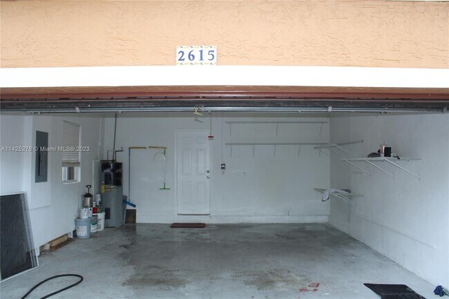 Foto del edificio - 2615 NE 41st Pl