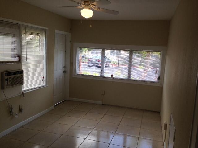 Foto del edificio - 2233 Madison St