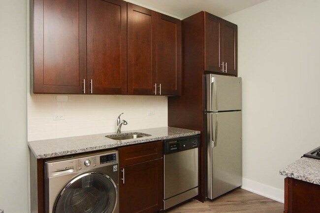 Foto del edificio - 730 St Johns Ave