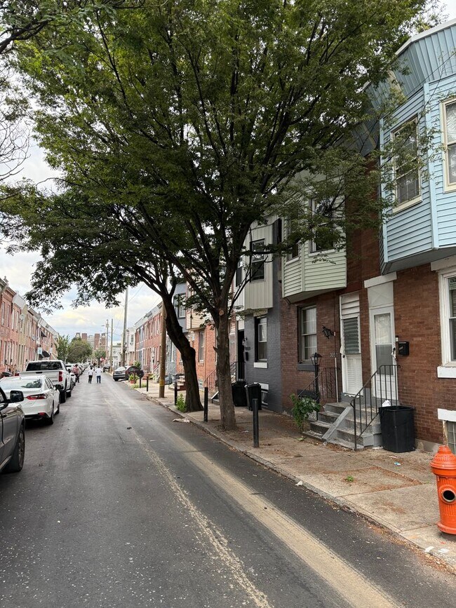 Foto del edificio - Port Richmond-traditional 3 bedroom home f...