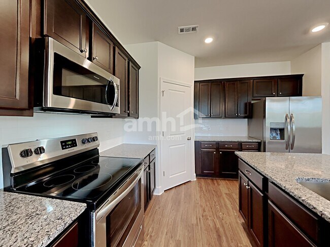 Foto del edificio - 1024 Bluewater Dr