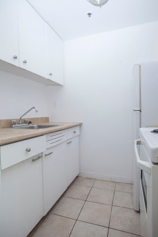 Building Photo - 3455 Rue Aylmer