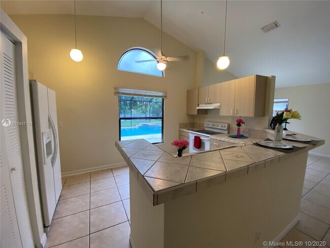 Foto del edificio - 1222 SW 74th Ave