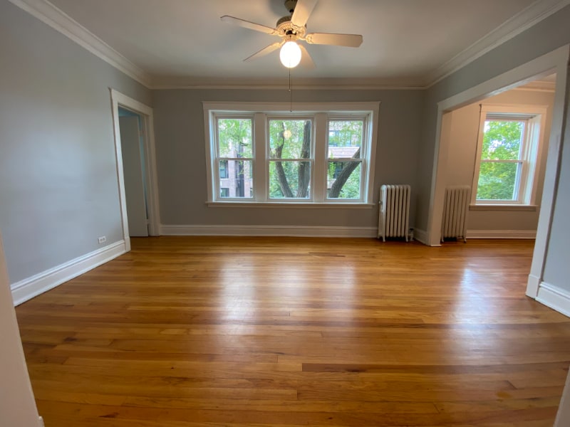 Photo - 3953 N Hoyne Ave