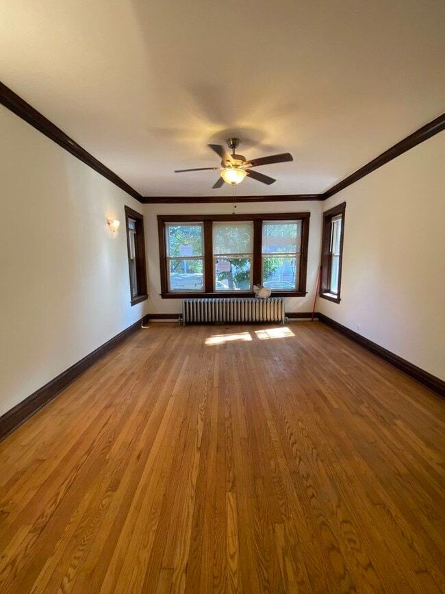 Building Photo - 3056 W Lyndale St