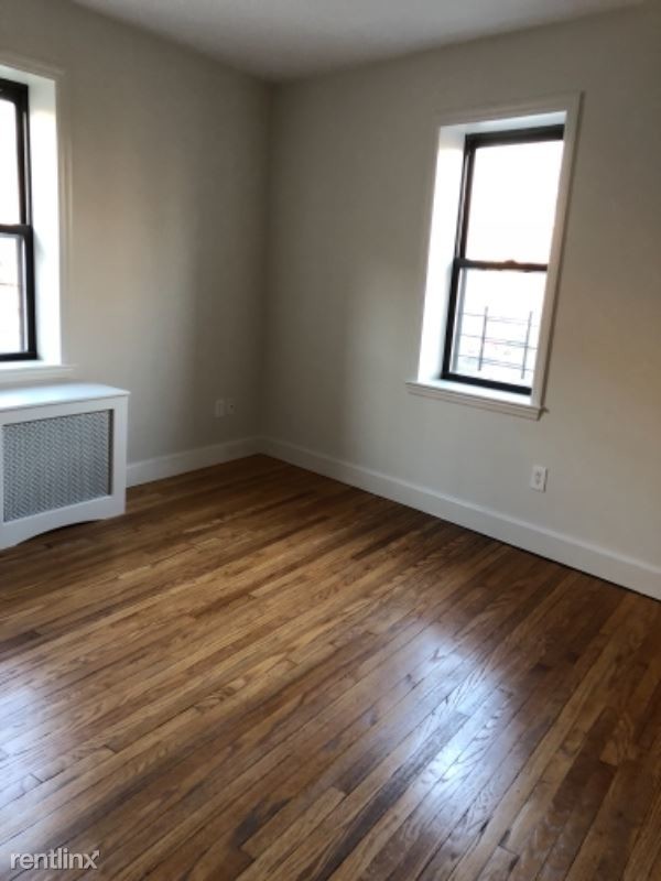 Primary Photo - 100 Elm Ave