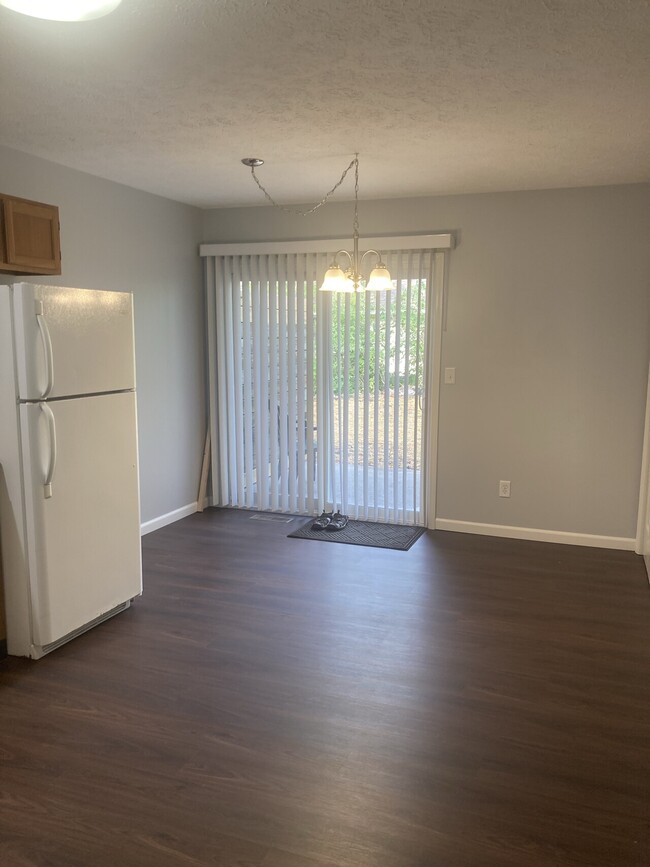 Building Photo - Carmichael Properties LLC. 1303