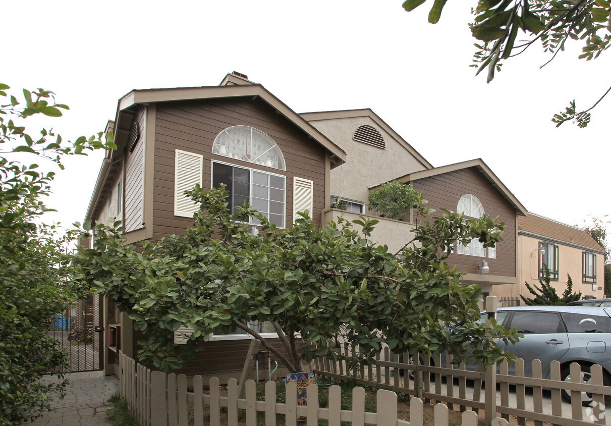 Building Photo - 4035 44th St