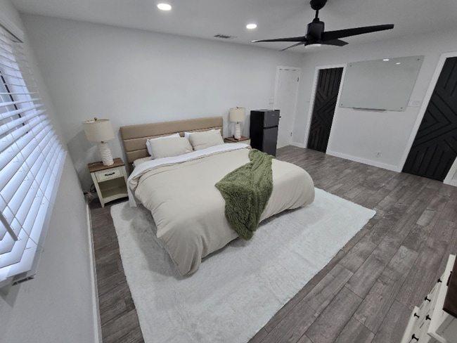 Foto del edificio - 4215 Summer Breeze Ln