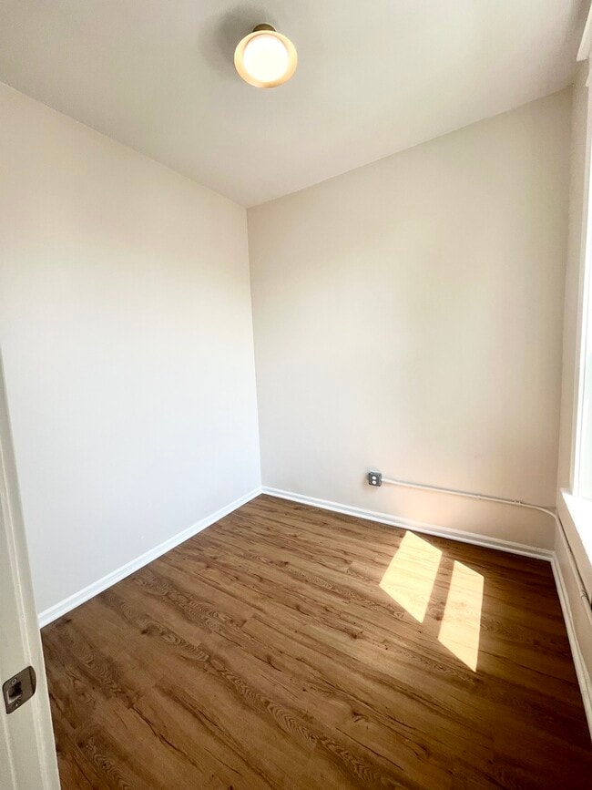 Building Photo - 2512 S Trumbull Ave