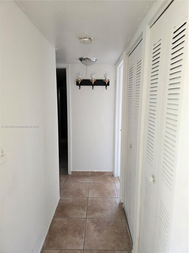 Foto del edificio - 10425 SW 112th Ave