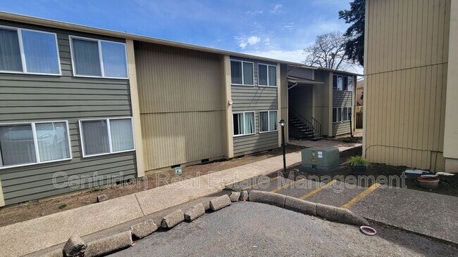 Building Photo - 658 Taybin Rd NW