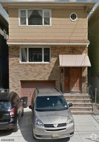 Building Photo - 232 Bergen St