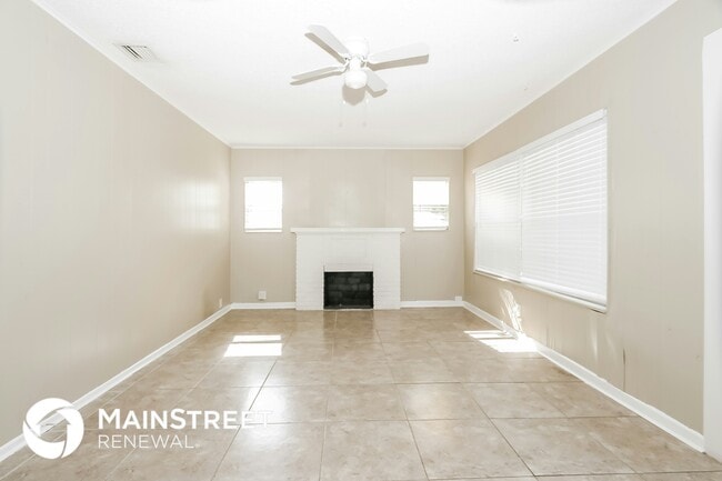 Building Photo - 733 Valley Forge Rd