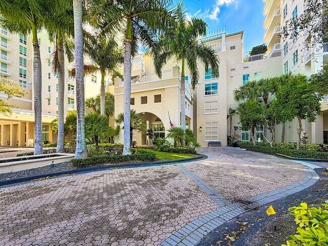 Foto del edificio - Gorgeous 2 story townhome 3 bed /2.5 bath in Boynton