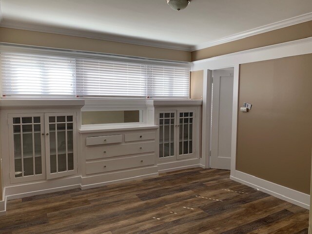 La escuela secundaria Newburyport presta servicios en Newburyport. - 687 W 11th St