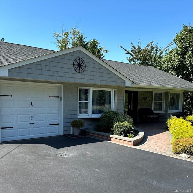 Foto del edificio - 280 Terry Rd