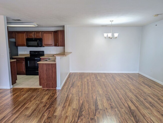 Foto del edificio - AVAILABLE NOW- Convenient 2 Bed/2 Full Bath Condo in Beavercreek!