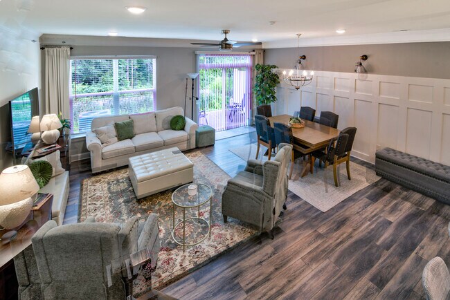 Foto del edificio - 3954 Rothwood Ln