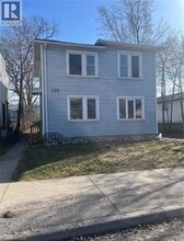 Building Photo - 255 Jarvis St