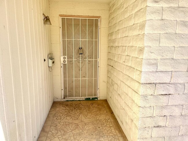 Foto del edificio - Single Story Home on Large Lot Available for Rent