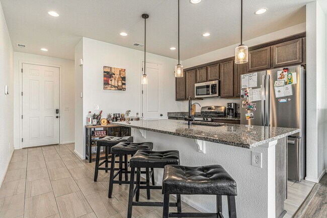 Foto del edificio - 3 Year Old Home, close to Military install...