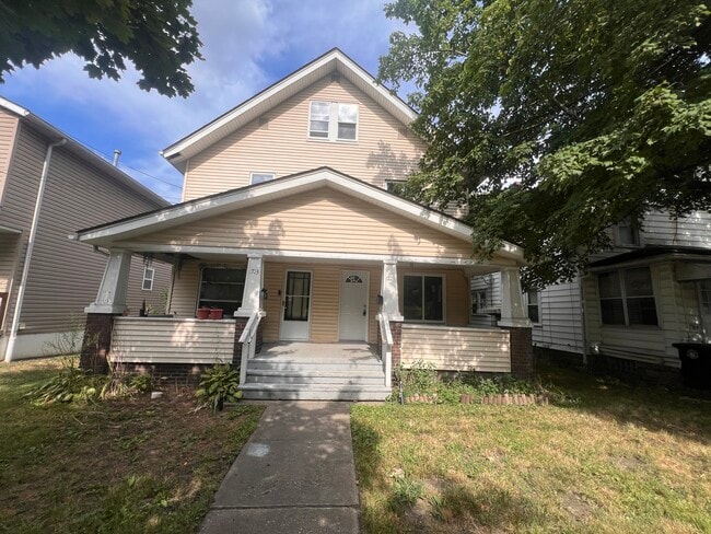 Building Photo - 1705 Manchester Rd