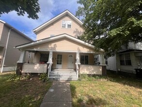 Building Photo - 1705 Manchester Rd
