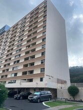 Building Photo - 801 Ala Nioi Pl