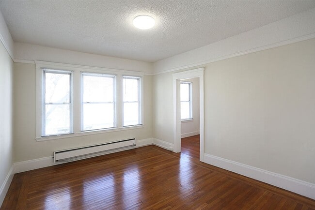 Building Photo - OPEN HOUSE: Sunday (9/21) 2:30pm-3:00pm. C...