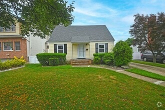 Building Photo - 57 Netherwood Dr